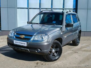 2013 Chevrolet Niva I Рестайлинг, серый, 440000 рублей, вид 1