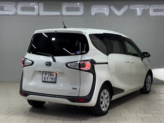 2016 Toyota Sienta II, белый, 1550000 рублей, вид 5