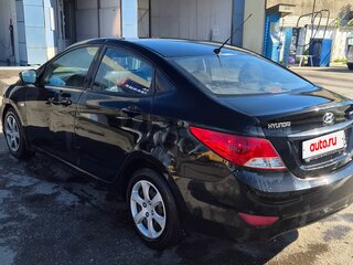 2014 Hyundai Solaris I, чёрный, 400000 рублей, вид 4