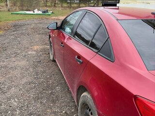 2011 Chevrolet Cruze I, красный, 300000 рублей, вид 4