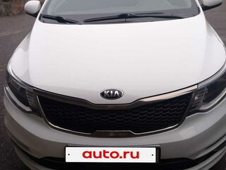 2016 Kia Rio III Рестайлинг, белый, 700000 рублей, вид 1