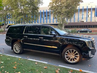 2019 Cadillac Escalade IV, чёрный, 5600000 рублей, вид 3