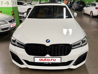 2022 BMW 5 серии 520i VII (G30/G31/G38) Рестайлинг, белый, 4950000 рублей, вид 2