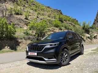 2021 Kia Carnival IV, чёрный, 3400000 рублей, вид 1