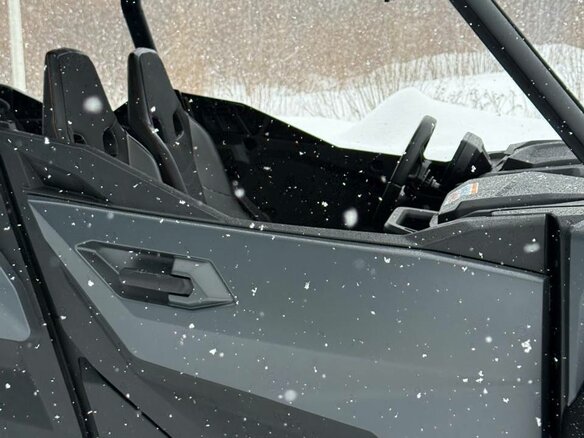 2025 BRP Can-Am Commander Max XT, красный - вид 22