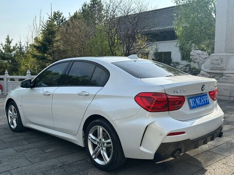 2022 BMW 1 серии 120i III (F52) Рестайлинг, белый, 1800000 рублей, вид 4