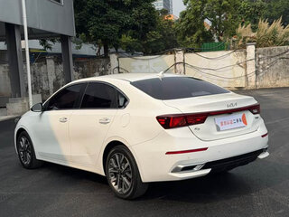 2021 Kia K3 II (China Market), белый, 1250000 рублей, вид 4