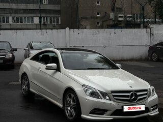 2009 Mercedes-Benz E-Класс 350 IV (W212, S212, C207), белый, 2050000 рублей, вид 3