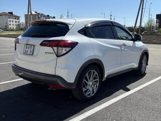 2014 Honda Vezel I, белый, 1460000 рублей, вид 4