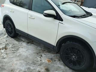 2017 Toyota RAV4 IV (XA40) Рестайлинг, белый, 2250000 рублей, вид 3