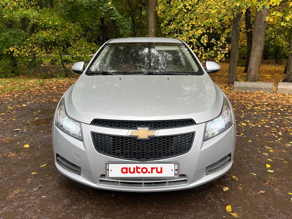 2012 Chevrolet Cruze I, серебристый, 690000 рублей - вид 1