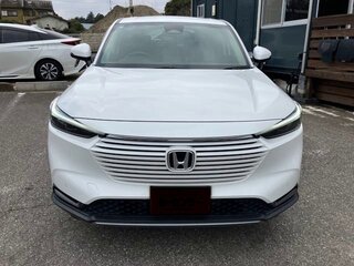 2023 Honda Vezel II, белый, 1860000 рублей, вид 2