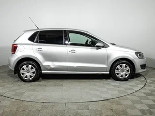 2012 Volkswagen Polo V, серебристый, 510585 рублей, вид 4