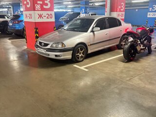 2000 Toyota Avensis I Рестайлинг, серый, 360000 рублей, вид 1