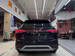 2022 Volkswagen Tayron I Рестайлинг, чёрный, 1770000 рублей, вид 5