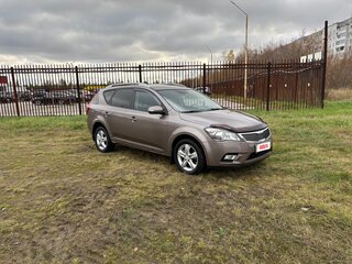 2011 Kia Ceed I Рестайлинг, бежевый, 680000 рублей, вид 1
