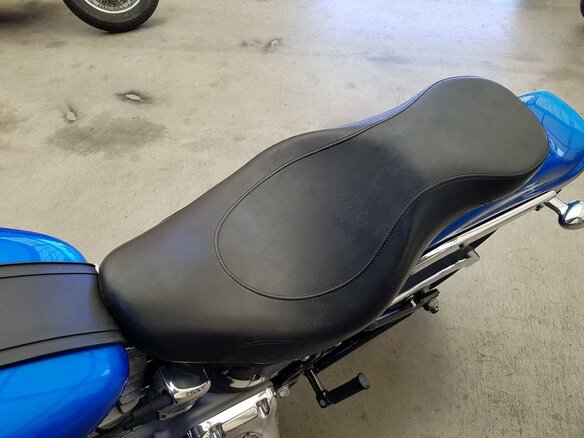 2011 Harley-Davidson Softail Standard, синий, 925000 рублей - вид 8