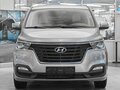 2018 Hyundai H-1 II Рестайлинг 2, серебристый, 2489000 рублей - вид 1
