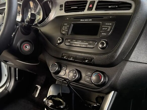 2013 Kia Ceed II, белый, 1100000 рублей - вид 15