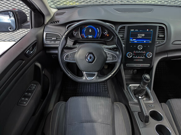 2017 Renault Megane IV, серый, 1230000 рублей - вид 13