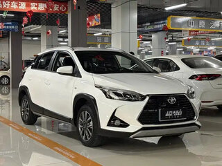 2022 Toyota Yaris L X XP150 Рестайлинг, белый, 942000 рублей, вид 3