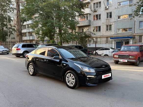 2017 Kia Rio IV, чёрный, 1199000 рублей - вид 6