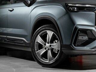 2025 Geely Okavango I Рестайлинг, серый, 3908990 рублей, вид 2