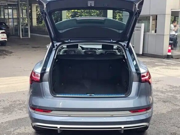 2026 Audi Q2 L e-tron I Рестайлинг, голубой, 4999666 рублей - вид 19