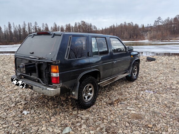 1990 Nissan Terrano I, чёрный, 605000 рублей - вид 5