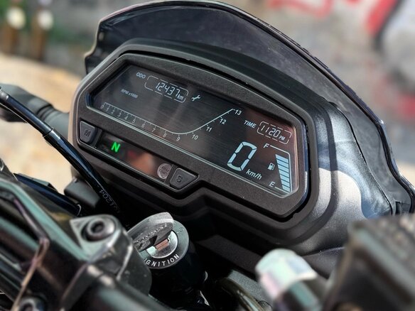 2021 Bajaj Dominar 250, чёрный, 240000 рублей - вид 11