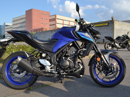 2023 Yamaha MT-03, белый, 660000 рублей, вид 2