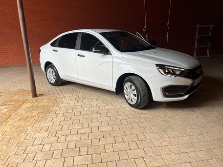 2025 Lada (ВАЗ) Vesta I Рестайлинг (NG), белый, 1130000 рублей, вид 4