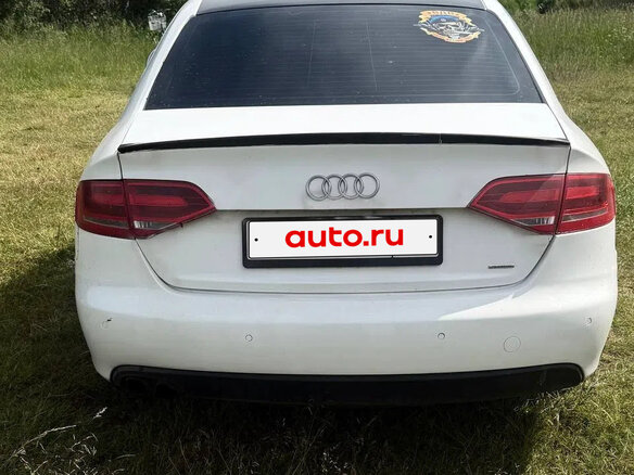 2009 Audi A4 IV (B8), белый, 750000 рублей - вид 2