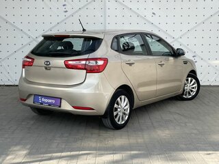 2013 Kia Rio 4-speed III, бежевый, 850000 рублей, вид 5