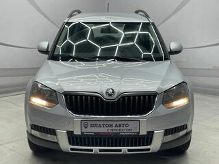 2017 Skoda Yeti I Рестайлинг, серебристый, 1229000 рублей, вид 2
