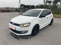 2010 Volkswagen Polo V, белый, 500000 рублей