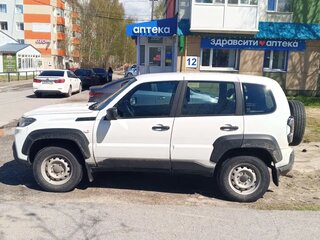2024 Lada (ВАЗ) Niva Travel I, белый, 600000 рублей, вид 2
