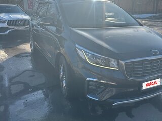 2018 Kia Carnival III, серый, 2800000 рублей, вид 4