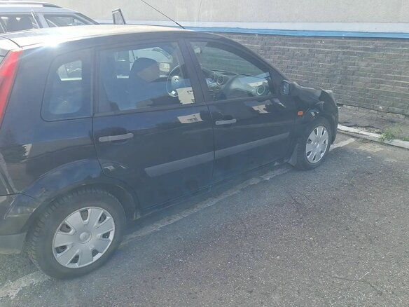 2008 Ford Fiesta Mk5, чёрный - вид 1