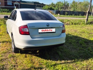2018 Skoda Rapid I Рестайлинг, белый, 850000 рублей, вид 4
