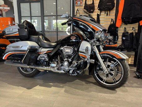 2019 Harley-Davidson Ultra Limited, серебристый, 1990000 рублей, вид 1