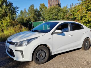 2018 Kia Rio IV, белый, 1050000 рублей, вид 1