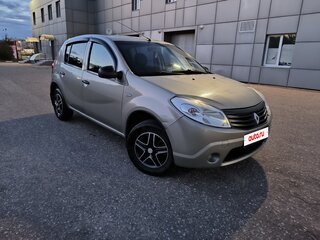 2011 Renault Sandero I, бежевый, 325000 рублей, вид 1