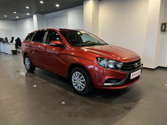 2019 Lada (ВАЗ) Vesta SW I, красный, 1139000 рублей