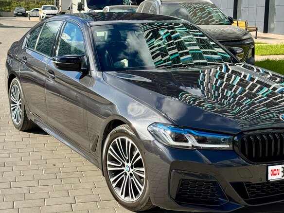 2018 BMW 5 серии 520d VII (G30/G31/G38), серый - вид 1