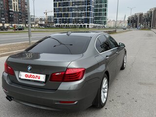 2013 BMW 5 серии 530d xDrive VI (F10/F11/F07) Рестайлинг, серый, 2600000 рублей, вид 4