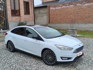 2017 Ford Focus III Рестайлинг, белый, 1250000 рублей, вид 3