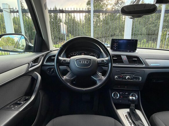2013 Audi Q3 I (8U), чёрный - вид 10
