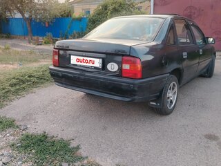 1991 Opel Vectra KAT A, чёрный, 150000 рублей, вид 3