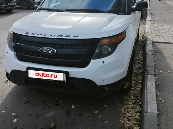 2015 Ford Explorer Sport V, белый, 2700000 рублей - вид 9